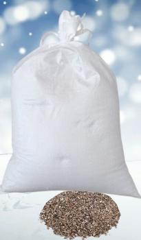 Preview: 100 kg Winterstreu im Sack Streusplitt Splitt 1-3 mm Streusand Streusalz salzfrei